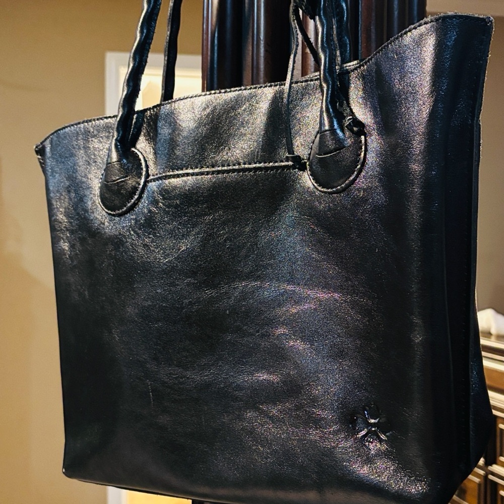 Sleek Black Leather Tote Bag black Patricia Nash with matching  wallet included
